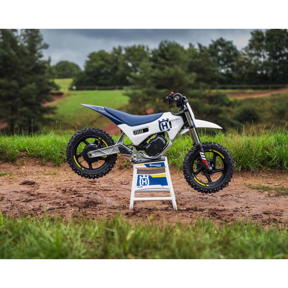 HUSQVARNA EE-2