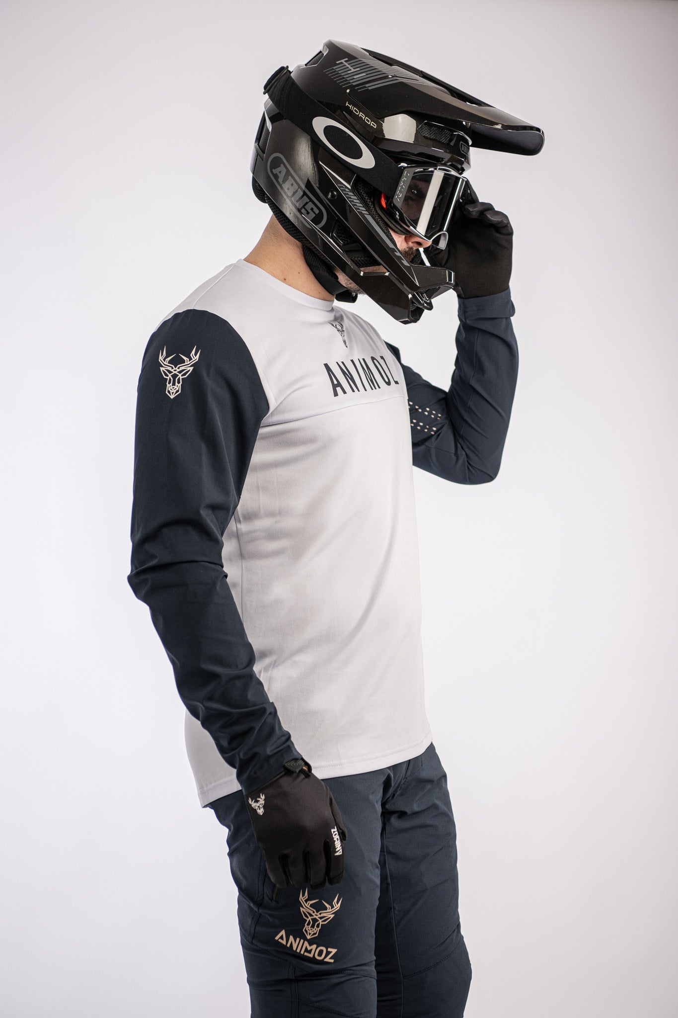 JERSEY MANGA LARGA WILD GRIS CLARO