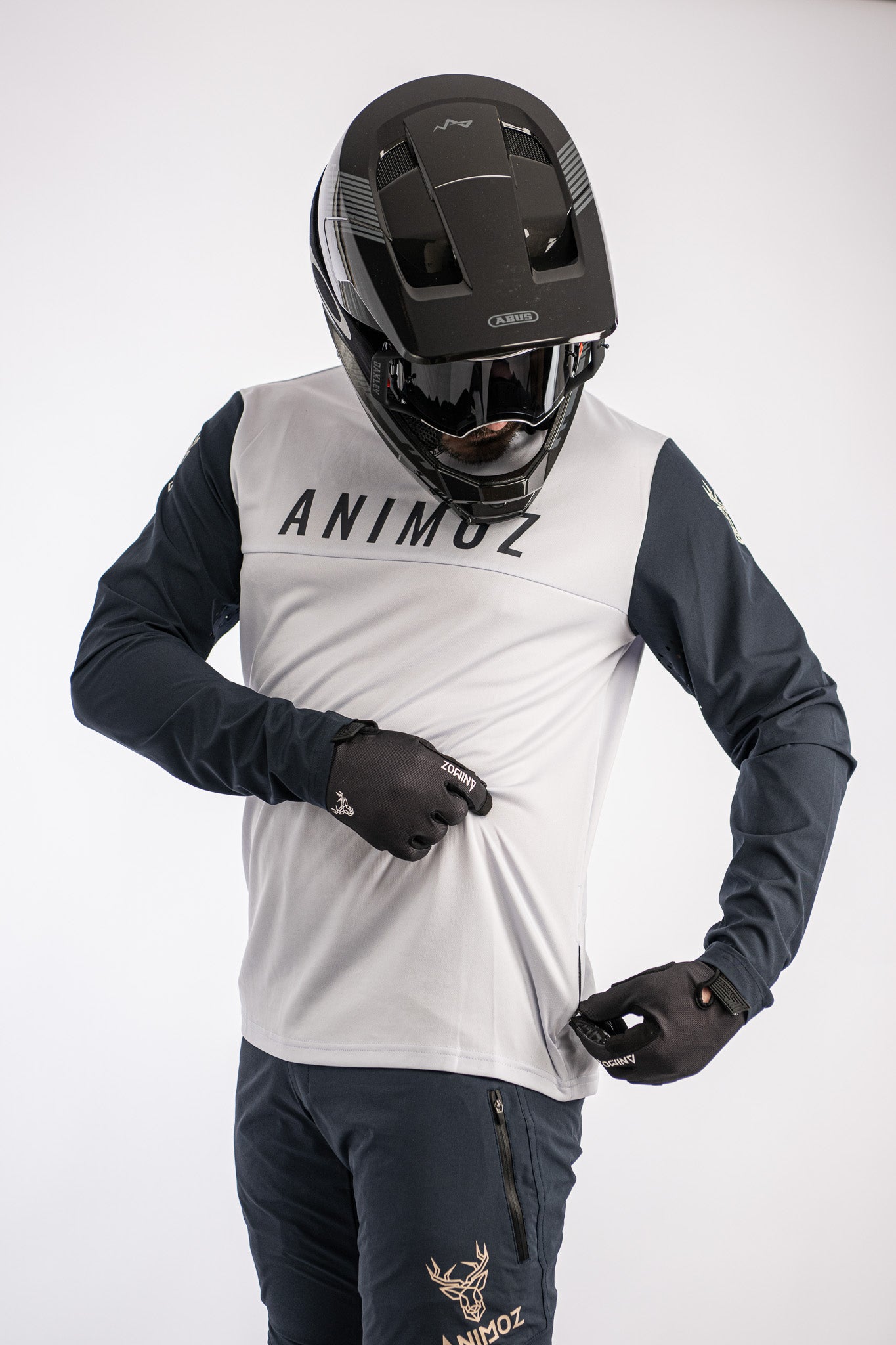 JERSEY MANGA LARGA WILD GRIS CLARO