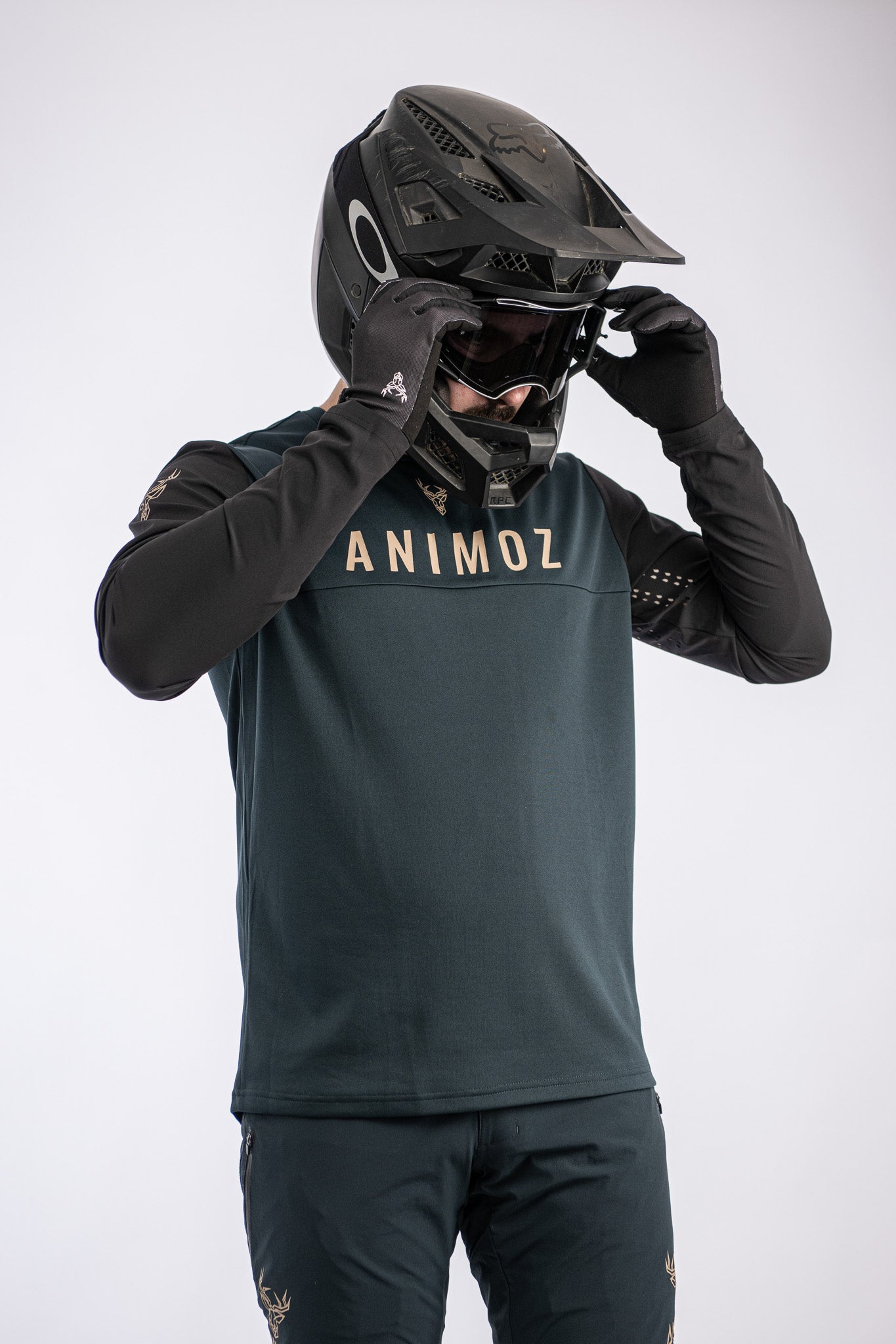 JERSEY MANGA LARGA WILD GRIS OSCURO