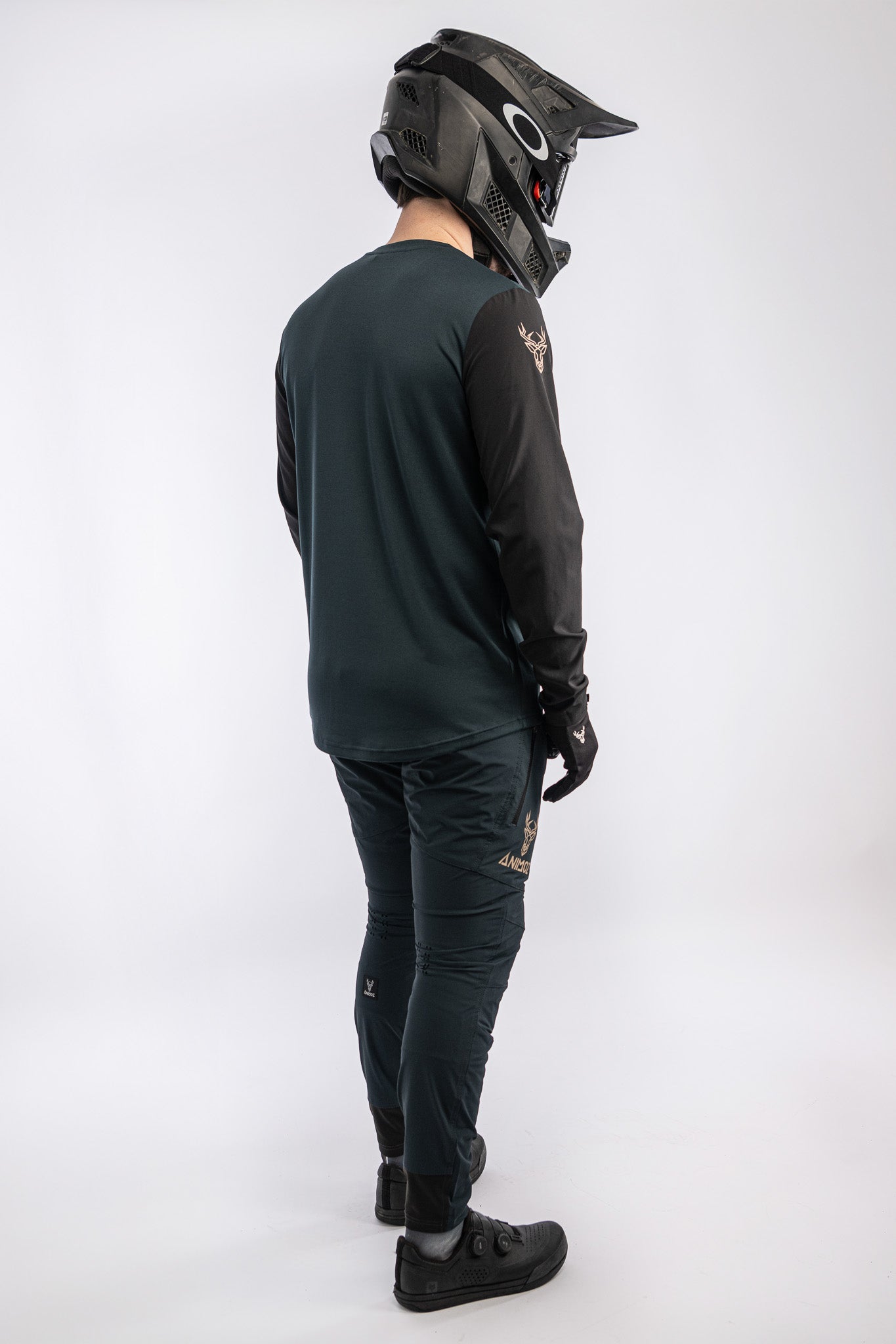JERSEY MANGA LARGA WILD GRIS OSCURO