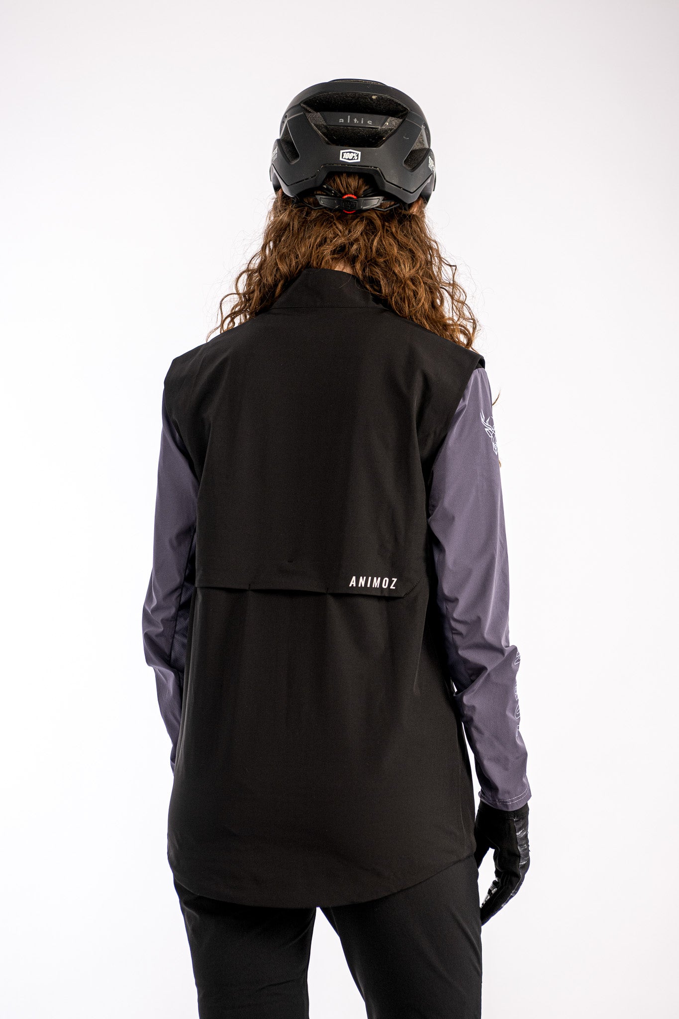 CHALECO CORTAVIENTO PURE H2O NEGRO