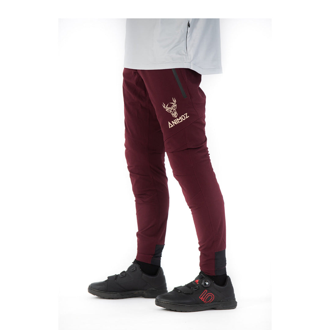 PANTALÓN BURDEOS WILD + INNER