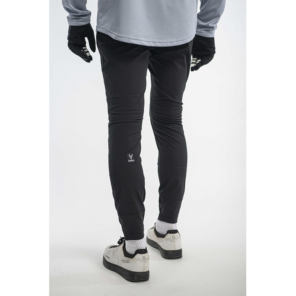 Pantalones Raw Negro