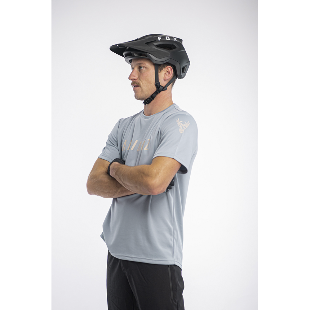 Polera Manga Corta Raw Gris