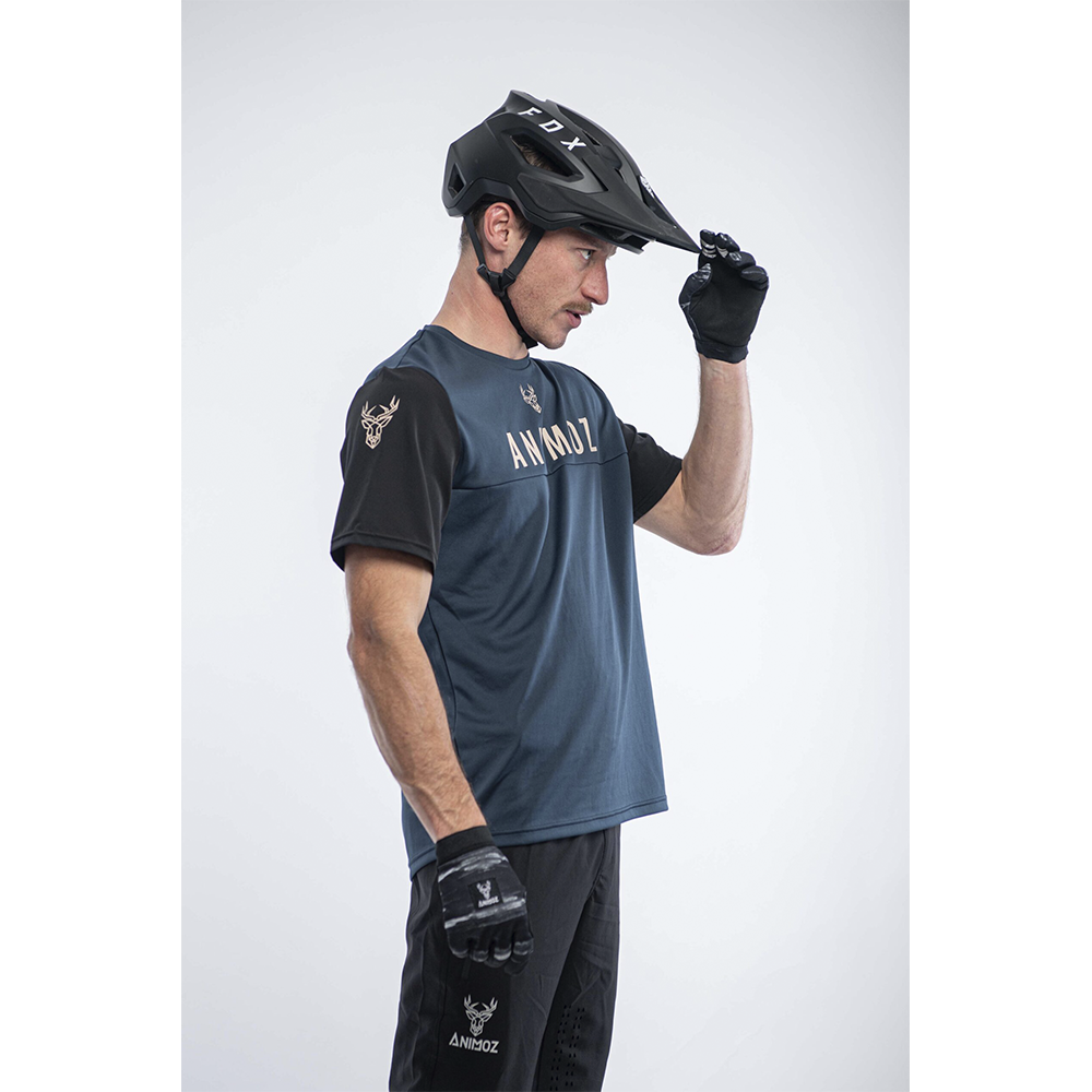 Polera Manga Corta Wild Azul