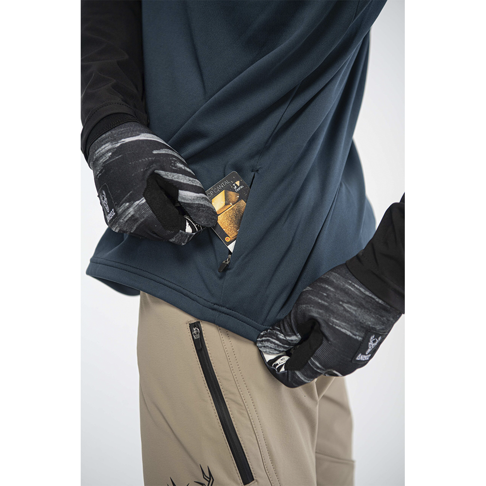 Polera Manga Larga Wilds Azul