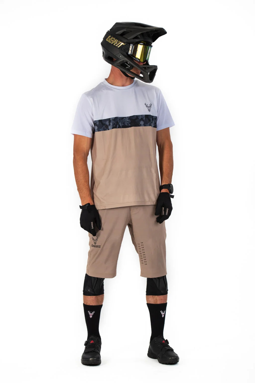 Short Animoz Wild con su Short Interior Camel