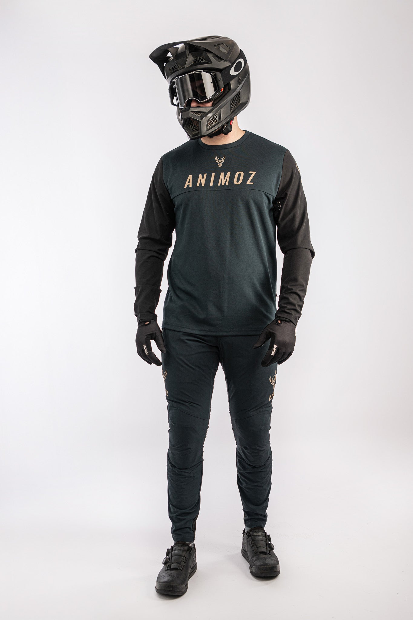 JERSEY MANGA LARGA WILD GRIS OSCURO