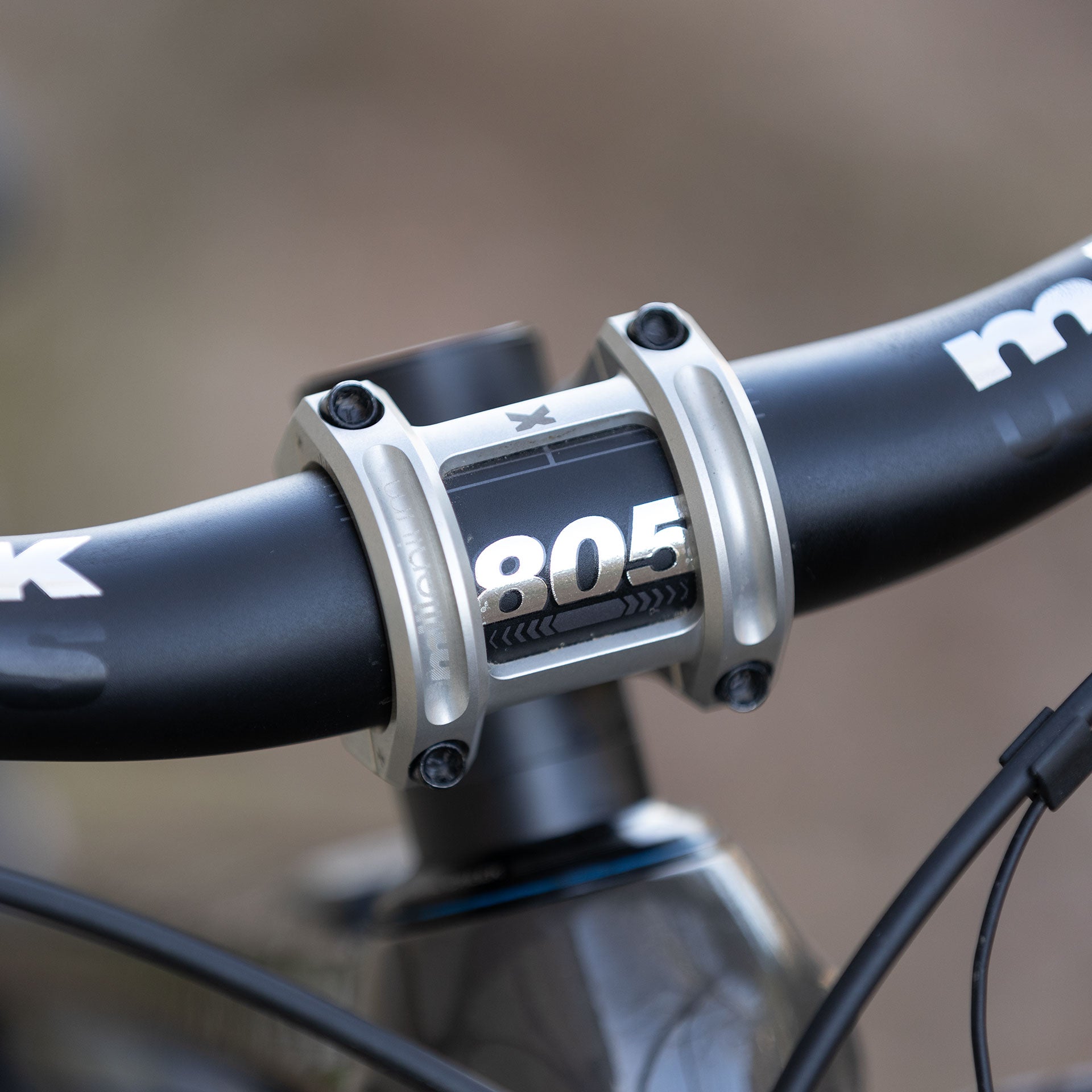 Manillar Millenium 805 Negro / Cromo 35 40